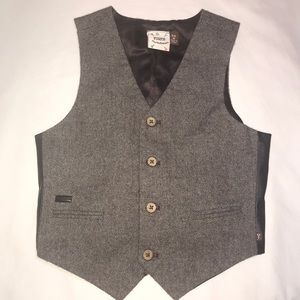 Gently used Fore Axel & Hudson vest